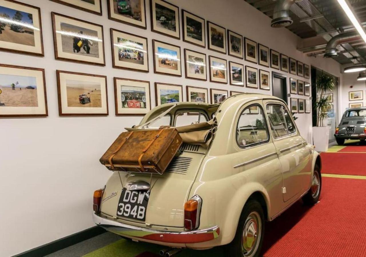 Betts At Bicester Heritage Bagian luar foto